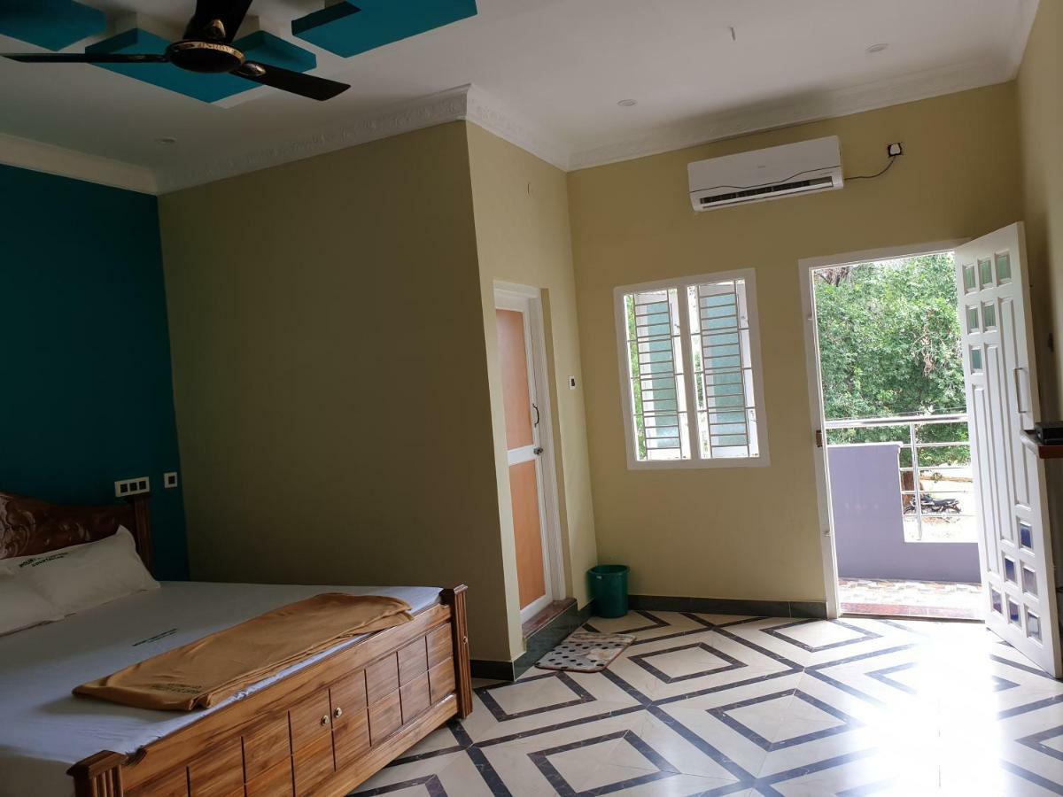 Mount Zion Holidays Hotel Kuttālam Exterior foto